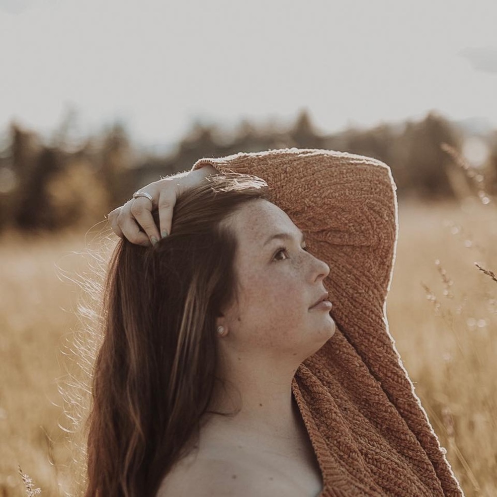 Meet your Posher, Holly